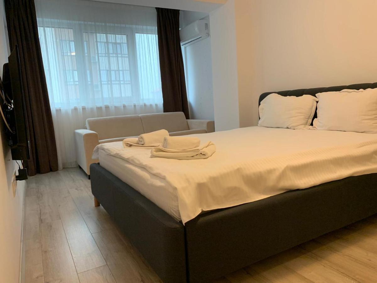 Luxury Apartments Newton By Glam Iasi Luaran gambar