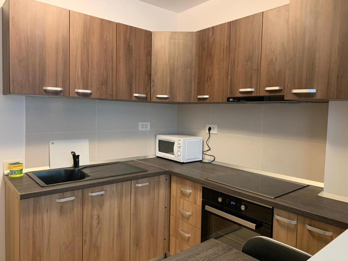 Luxury Apartments Newton By Glam Iasi Luaran gambar