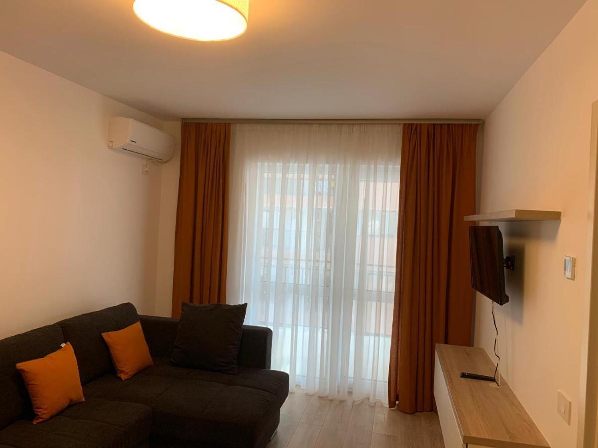 Luxury Apartments Newton By Glam Iasi Luaran gambar