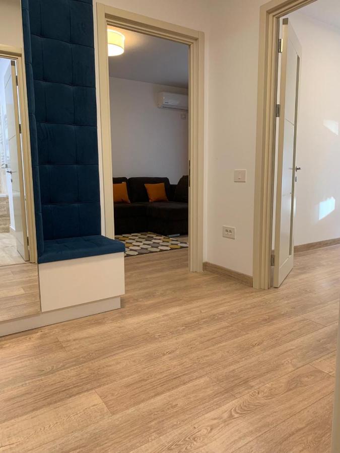 Luxury Apartments Newton By Glam Iasi Luaran gambar