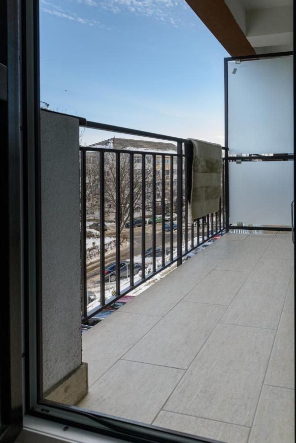 Luxury Apartments Newton By Glam Iasi Luaran gambar