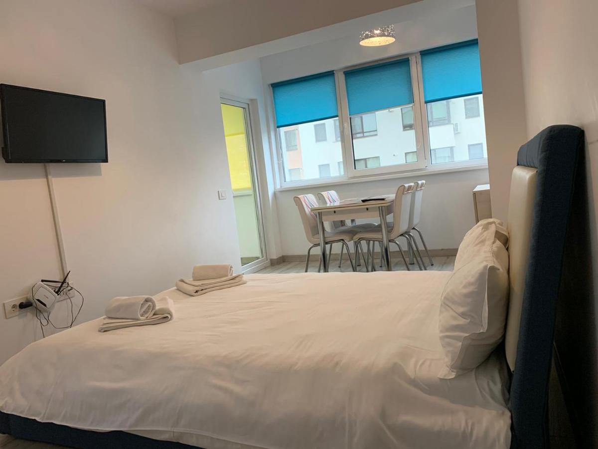 Luxury Apartments Newton By Glam Iasi Luaran gambar