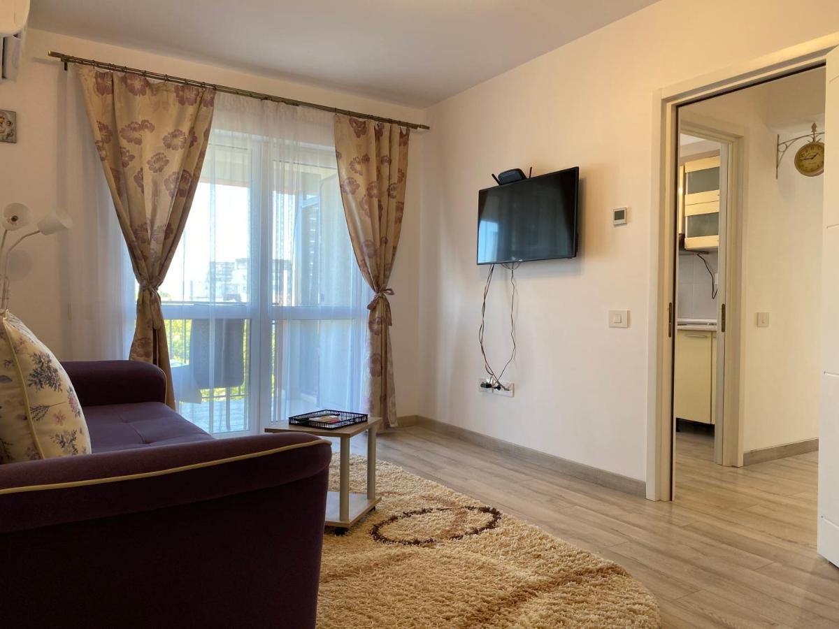 Luxury Apartments Newton By Glam Iasi Luaran gambar