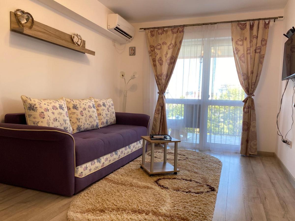 Luxury Apartments Newton By Glam Iasi Luaran gambar