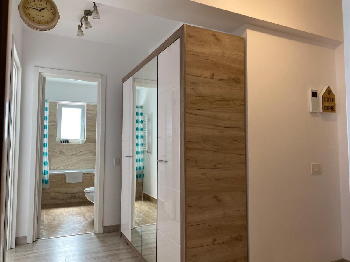 Luxury Apartments Newton By Glam Iasi Luaran gambar