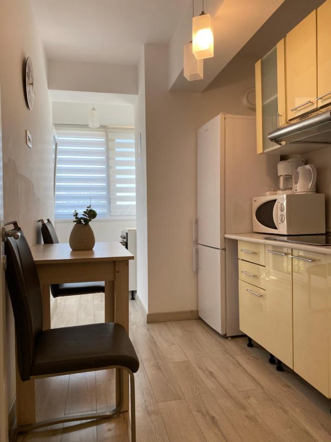 Luxury Apartments Newton By Glam Iasi Luaran gambar